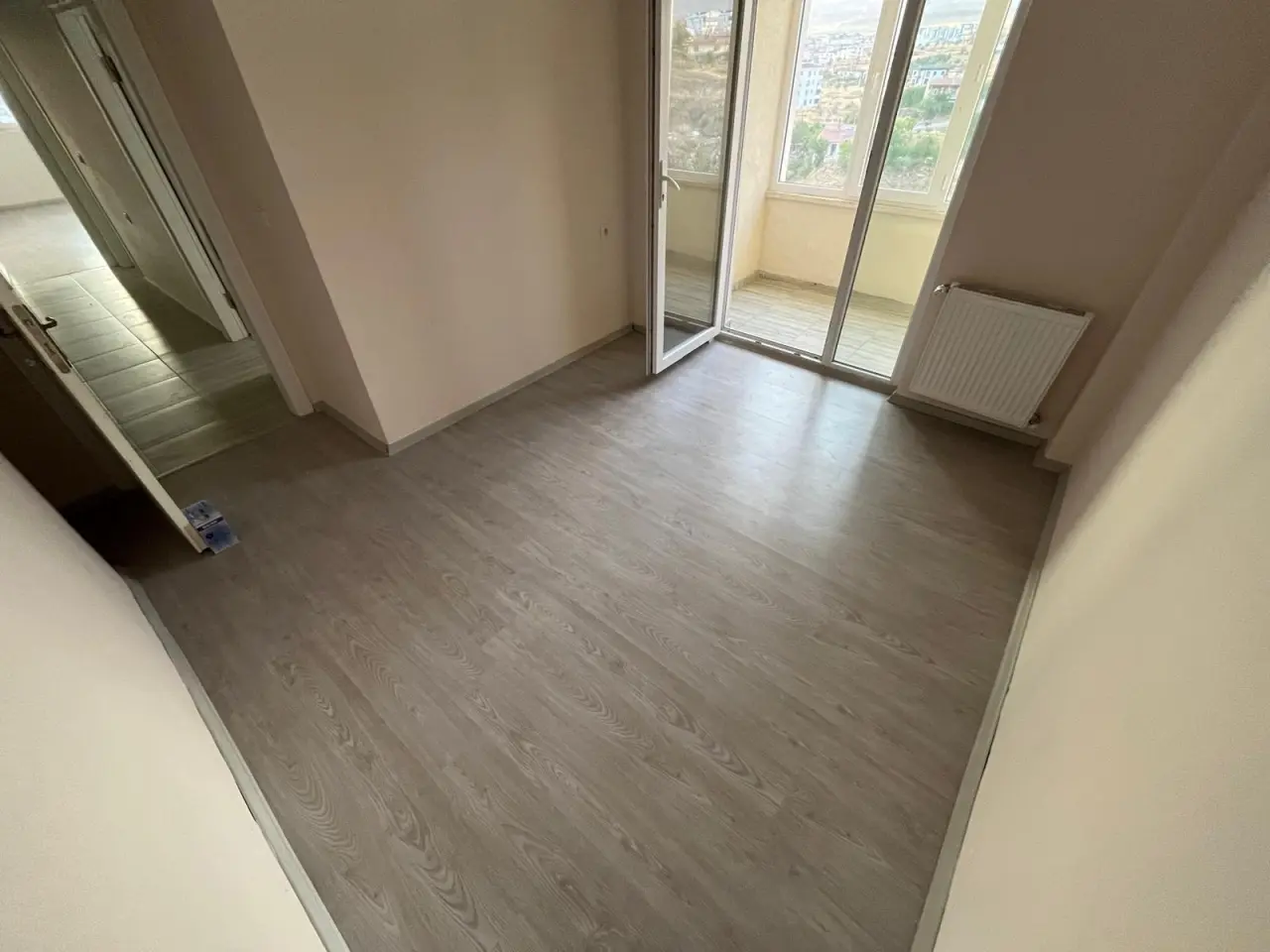 POLAT GAYRİMENKUL -  YUKARI FENESE’DE KİRALIK 3+1 DAİRE**
